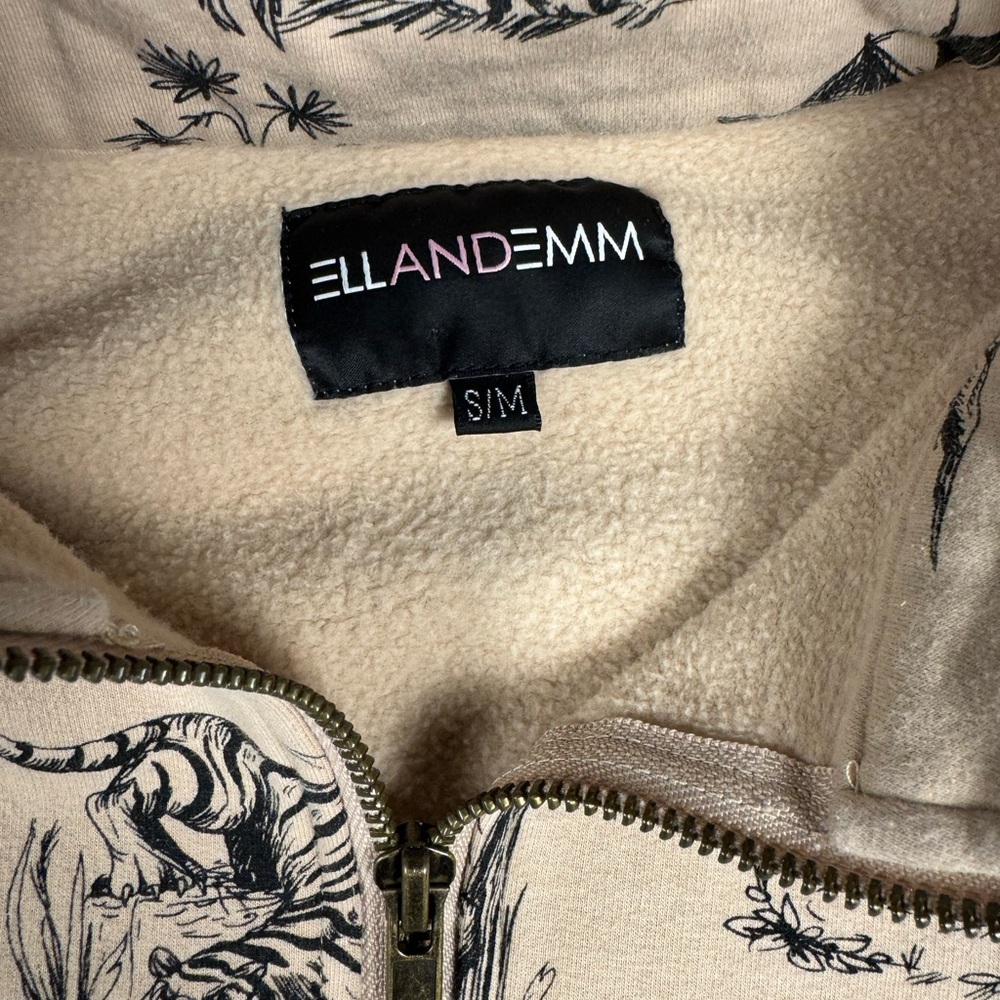 JADORE L'AMOUR Cream Quarter Zip Pullover Asian All Over Print Sweatshirt S/M - Picture 4 of 6